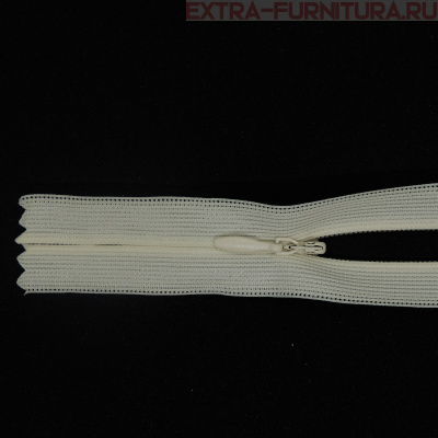 Молния потайная  № 3, 20 см, цв. 306 молочный п/э пл.9,3 гр/м